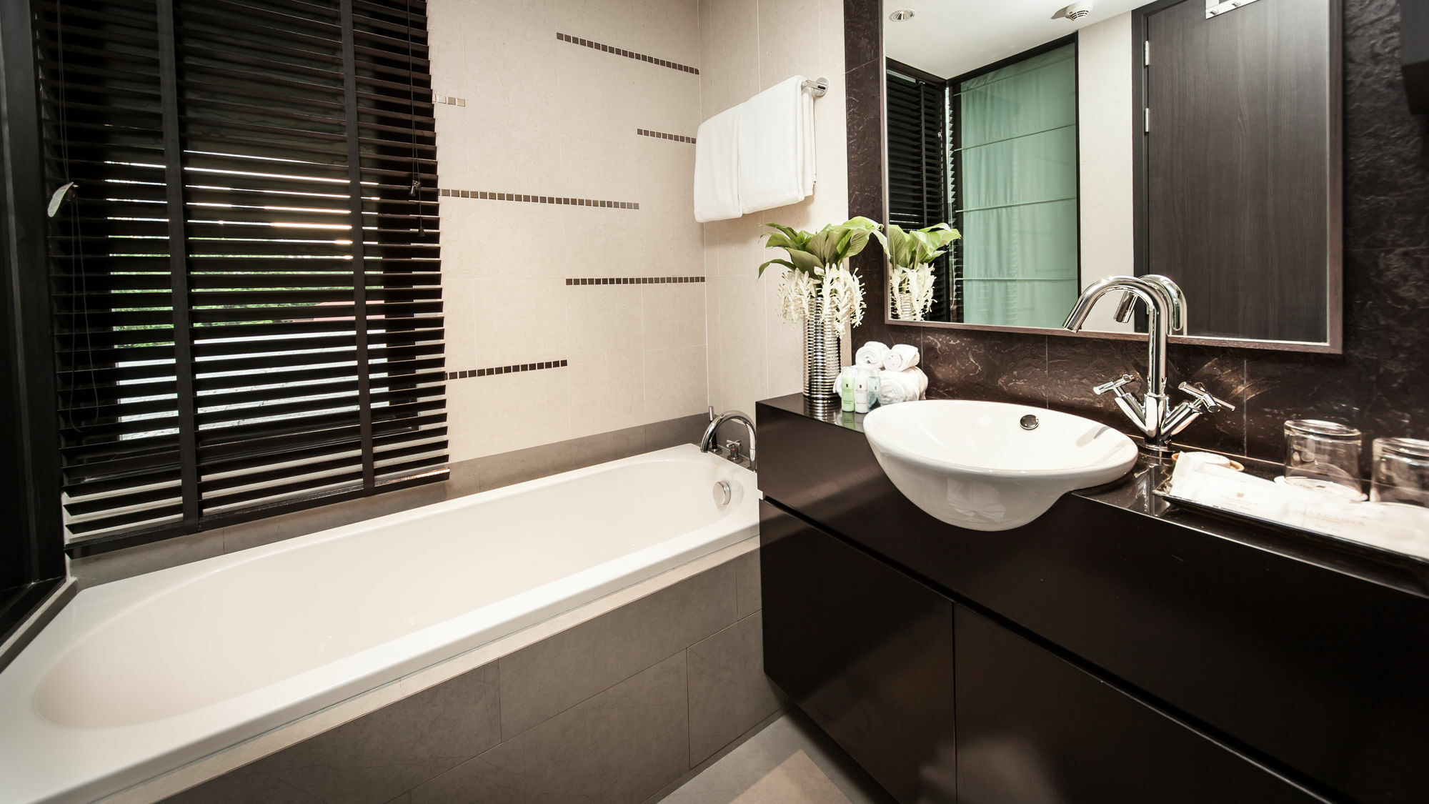 Arcadia Residence Ploenchit By Compass Hospitality Bangkok Dış mekan fotoğraf