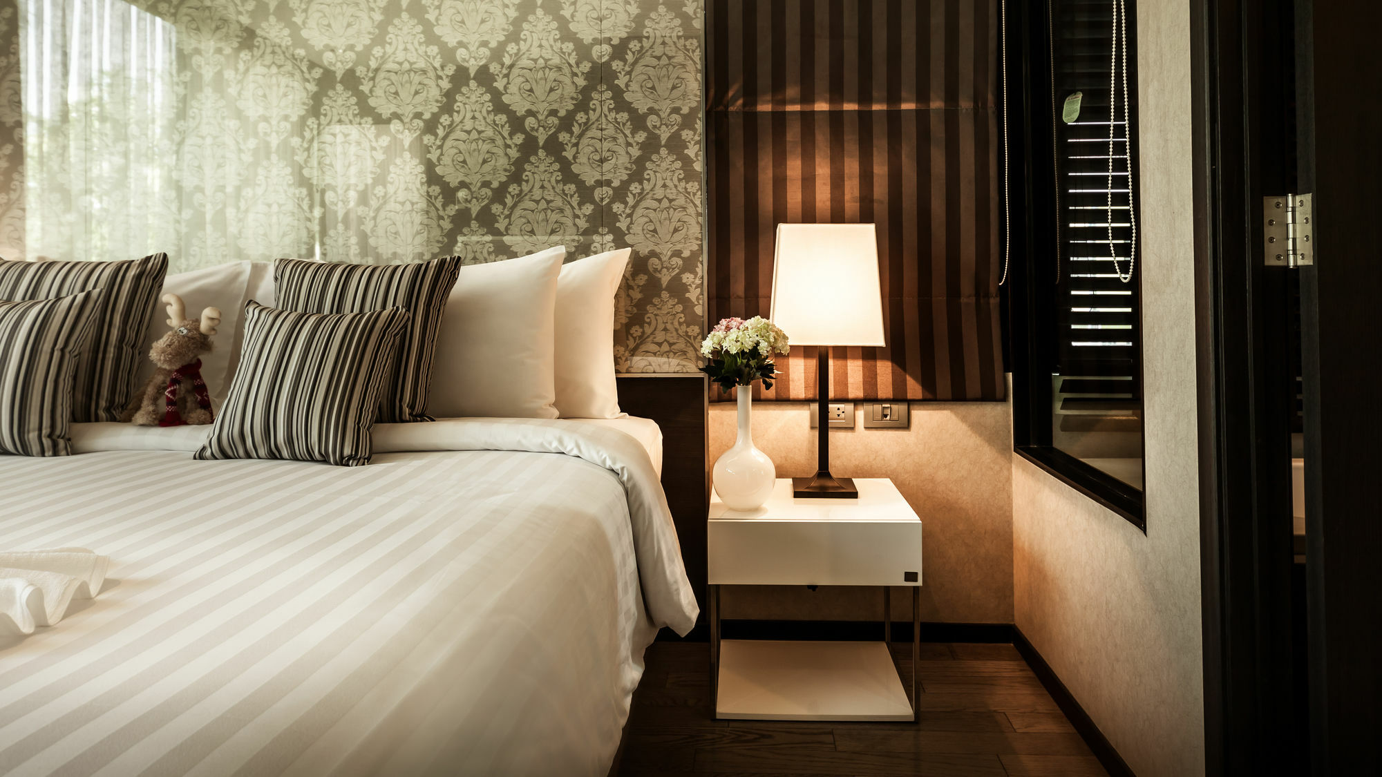 Arcadia Residence Ploenchit By Compass Hospitality Bangkok Dış mekan fotoğraf